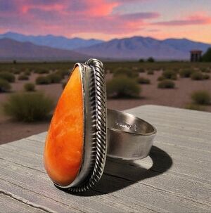Antoinette Martinez Navajo Spiny Oyster And Sterling Silver Adjustable Ring